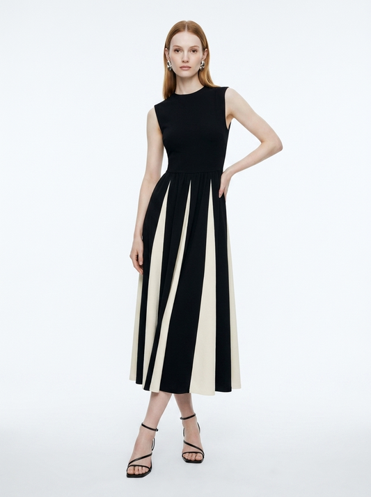 LadyLuxury | Architectural Monochrome Maxi Dress - Elegant Spliced Hem Evening Gown