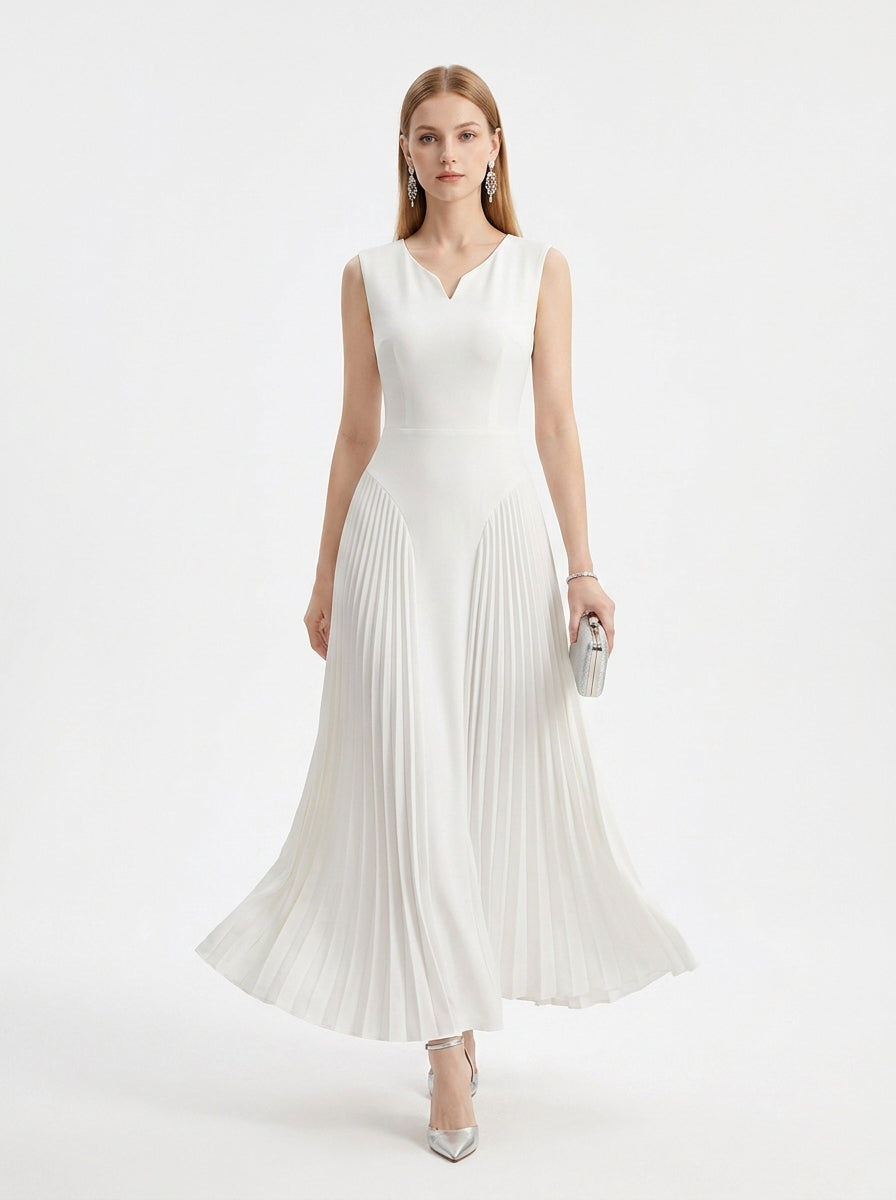 LadyLuxury | Elegant V-Neck Pleated Maxi Dress in White