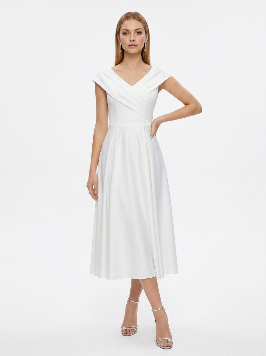 LadyLuxury | Sculpted V-Neck A-Line Maxi Dress - Minimalist Evening Gown