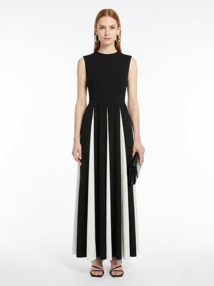 LadyLuxury | Architectural Monochrome Maxi Dress - Elegant Spliced Hem Evening Gown
