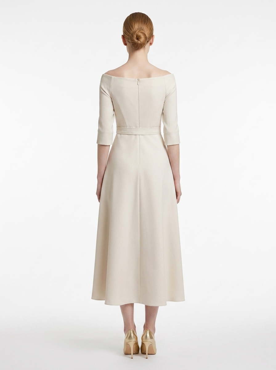 LadyLuxury | Elegant High-Waist A-Line Maxi Dress - Long Sleeve Crew Neck