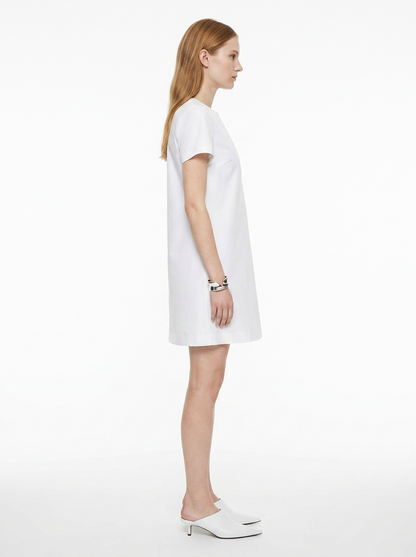 LadyLuxury | Minimalist V-Neck Mini Shift Dress in Structured Cotton Poplin