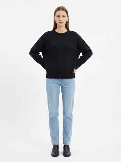 LadyLuxury | Oversized Knit Crewneck Sweater - Minimalist Winter Essential