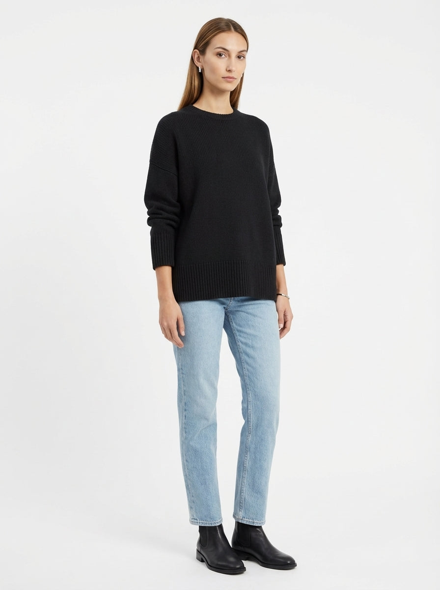 LadyLuxury | Oversized Knit Crewneck Sweater - Minimalist Winter Essential