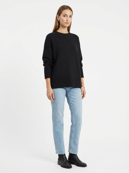 LadyLuxury | Oversized Knit Crewneck Sweater - Minimalist Winter Essential