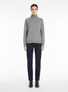 LadyLuxury | Cashmere Blend Oversized Turtleneck Sweater - Effortless Winter Minimalism