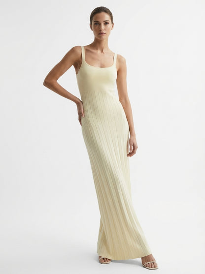 LadyLuxury | Knitted Square Neck Pleated Maxi Dress - Minimalist Summer Vacation Style