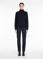 LadyLuxury | Cashmere Blend Oversized Turtleneck Sweater - Effortless Winter Minimalism