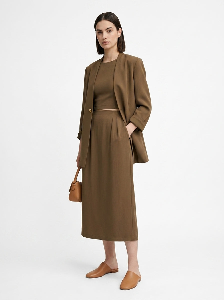LadyLuxury | Elegant A-Line Midi Skirt with Pockets and Side Split